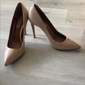 Steve Madden proto pointed toe nude patent heels